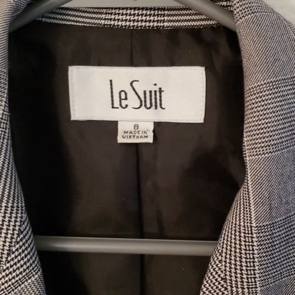 Jacket - Picture 2 of 4